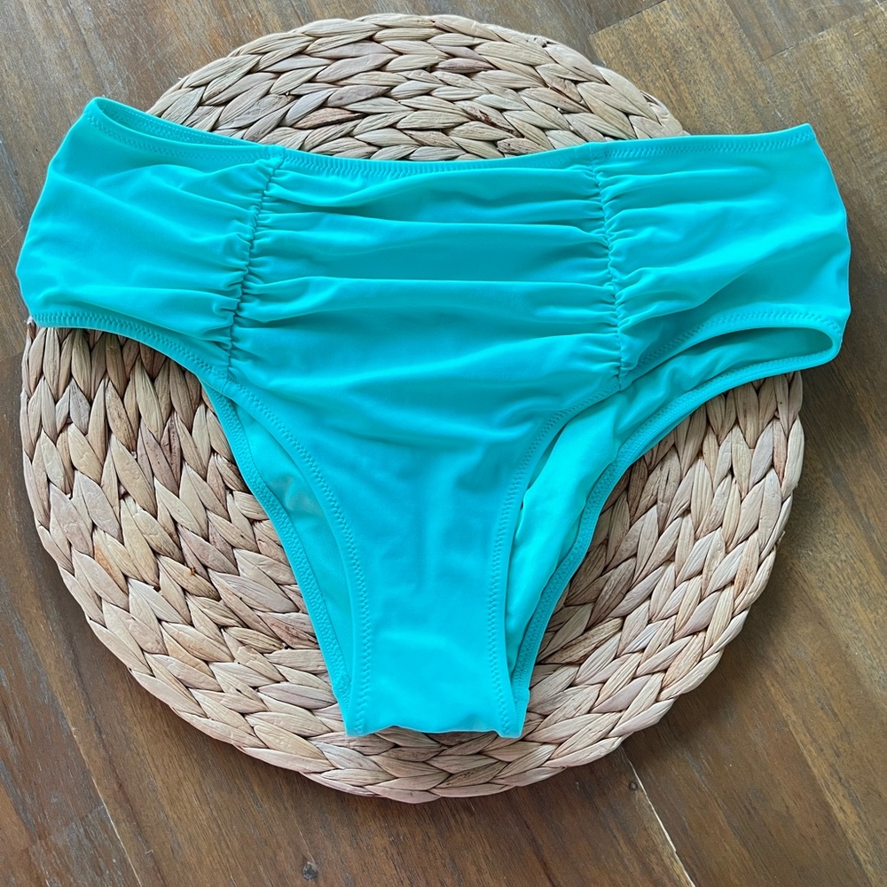 VICTORIA SECERT | high waisted cheeky cinch bikini bottom